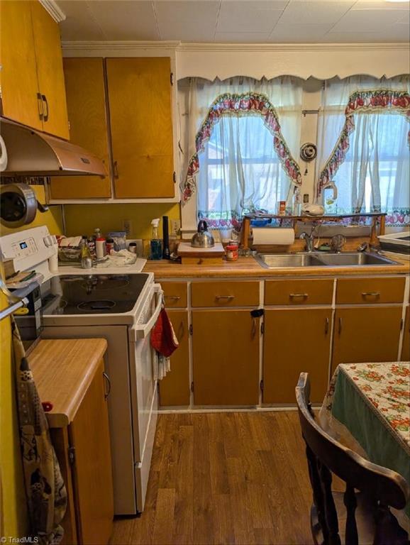 313 Small Street Thomasville, NC 27360 - Photo 6 of 9