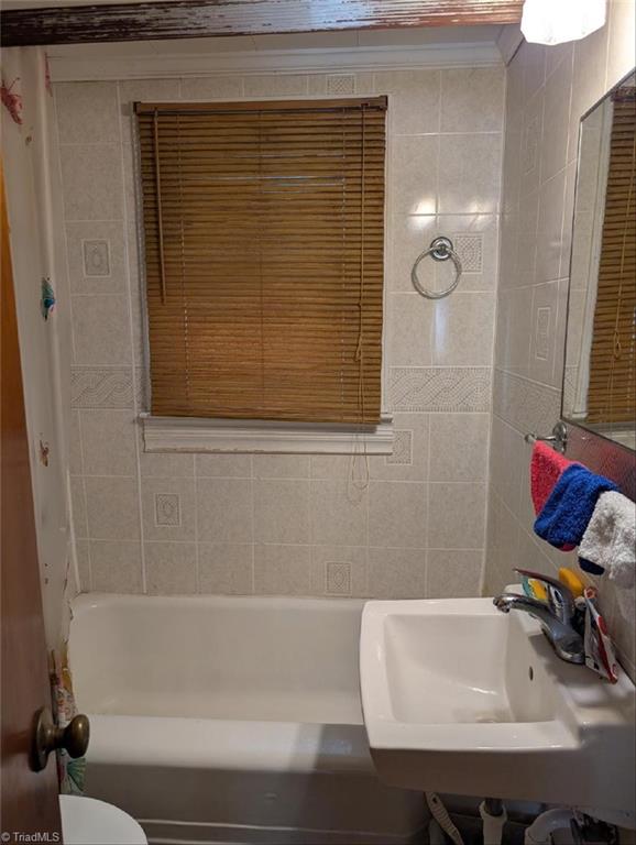 313 Small Street Thomasville, NC 27360 - Photo 9 of 9