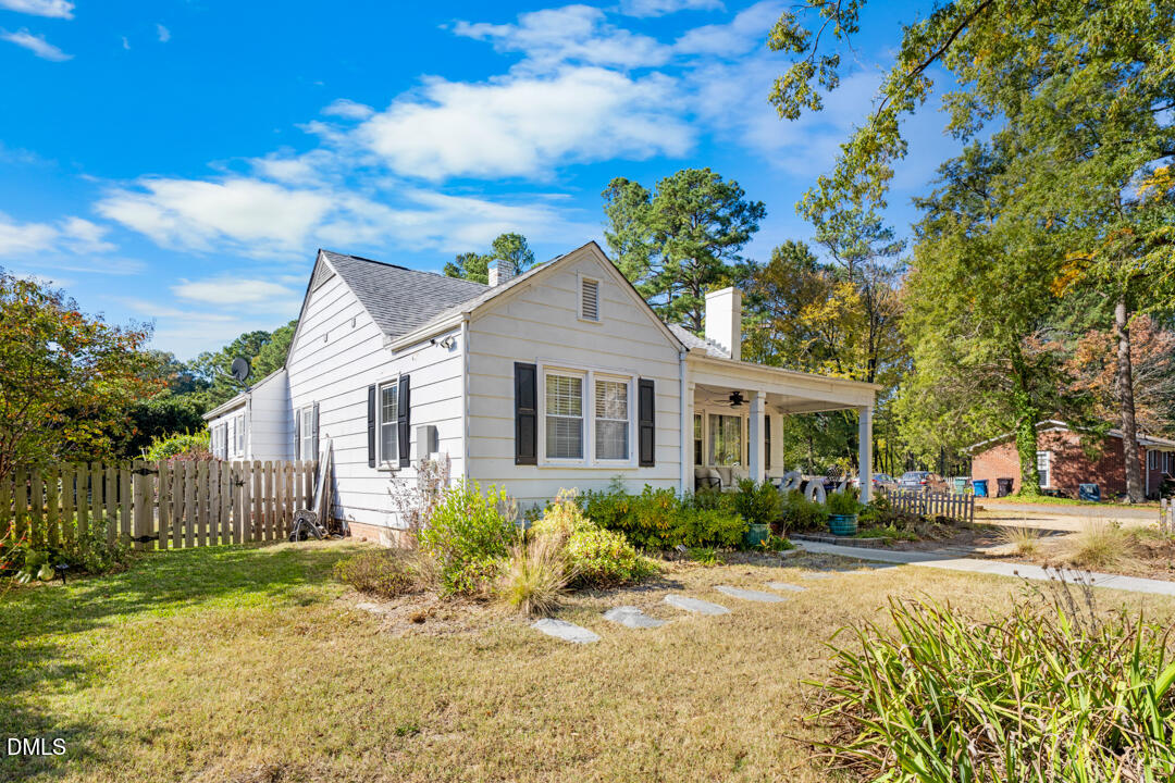 2811 Omah Street Durham, NC 27705 - Photo 2 of 74 DSC01254