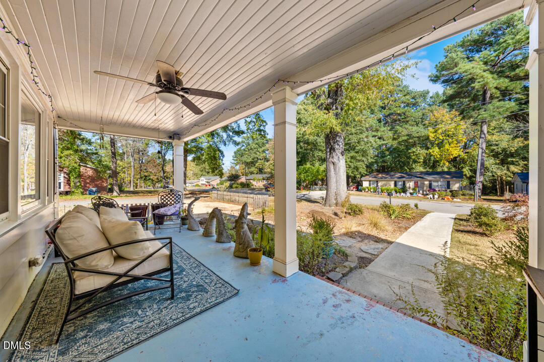 2811 Omah Street Durham, NC 27705 - Photo 3 of 74 DSC01290