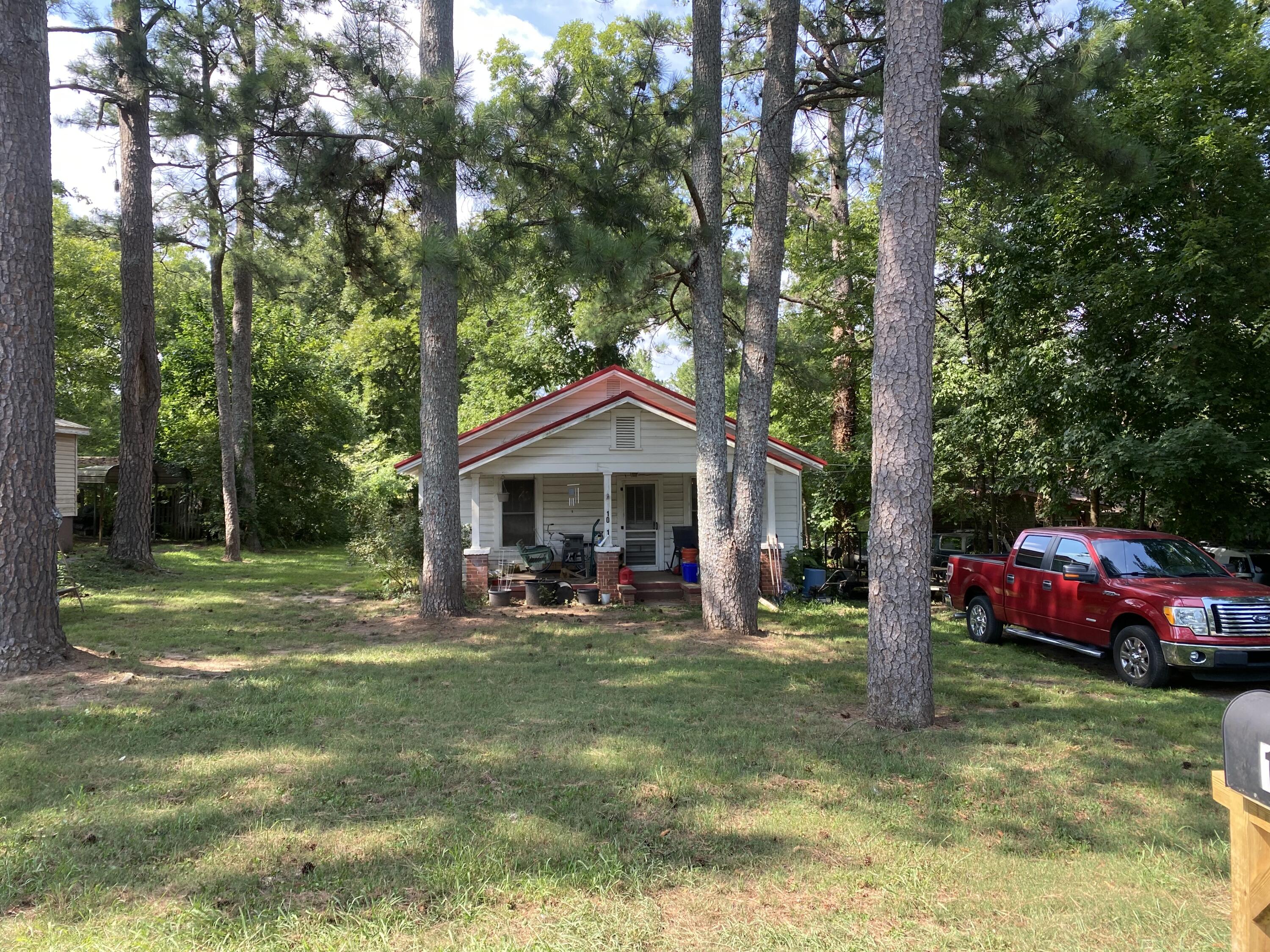 1031 Foster Street Dalton, GA 30721 - Photo 24 of 25 F5C05993-E82D-49B6-89D3-ACFED465D130