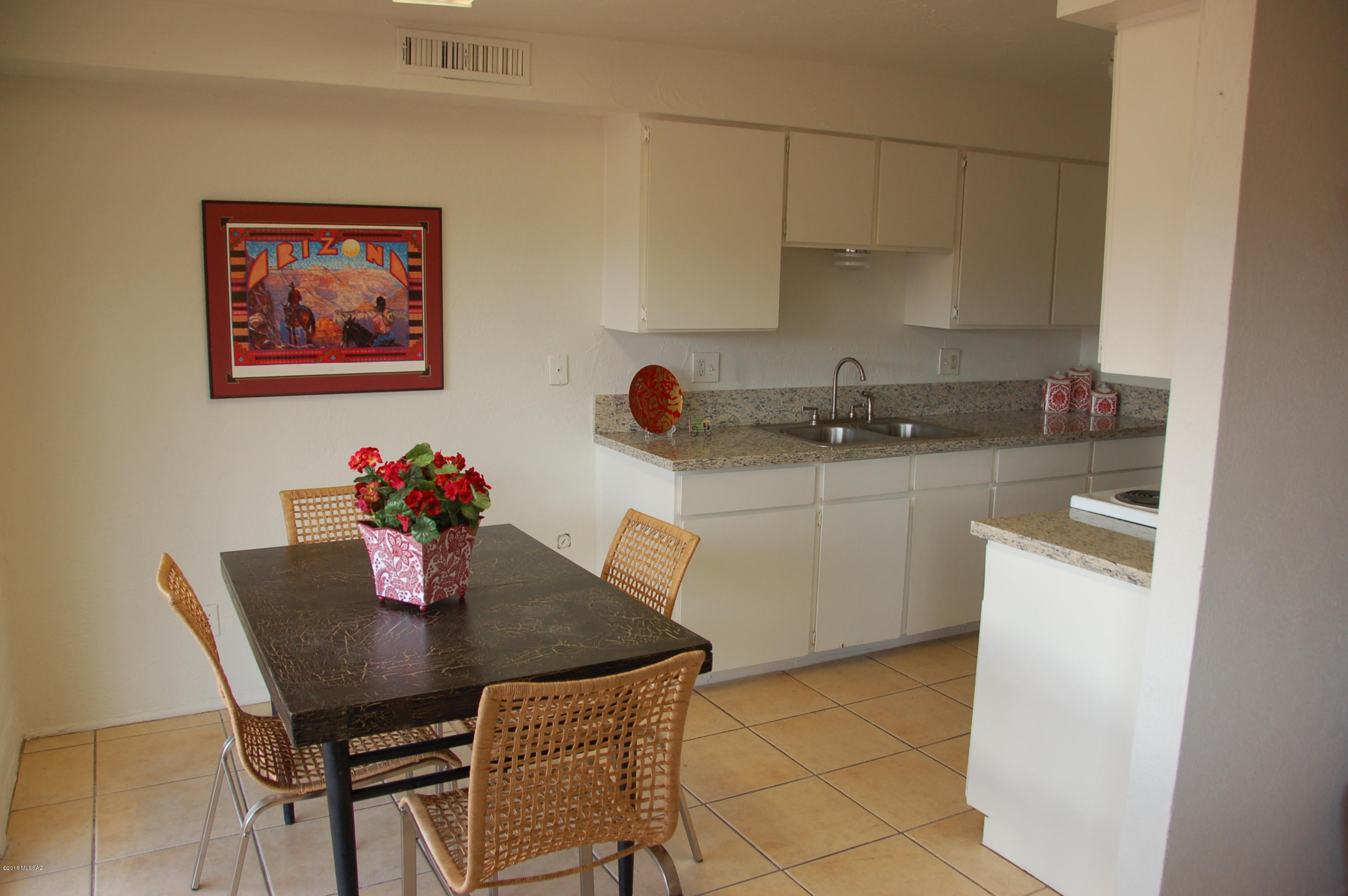 7225 East Stella Road Tucson, AZ 85730 - Photo 7 of 26 Gallery Image 7