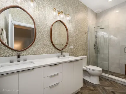 $1,050,000 | 525 North Bishop Street, Unit 5, Chicago, IL 60642