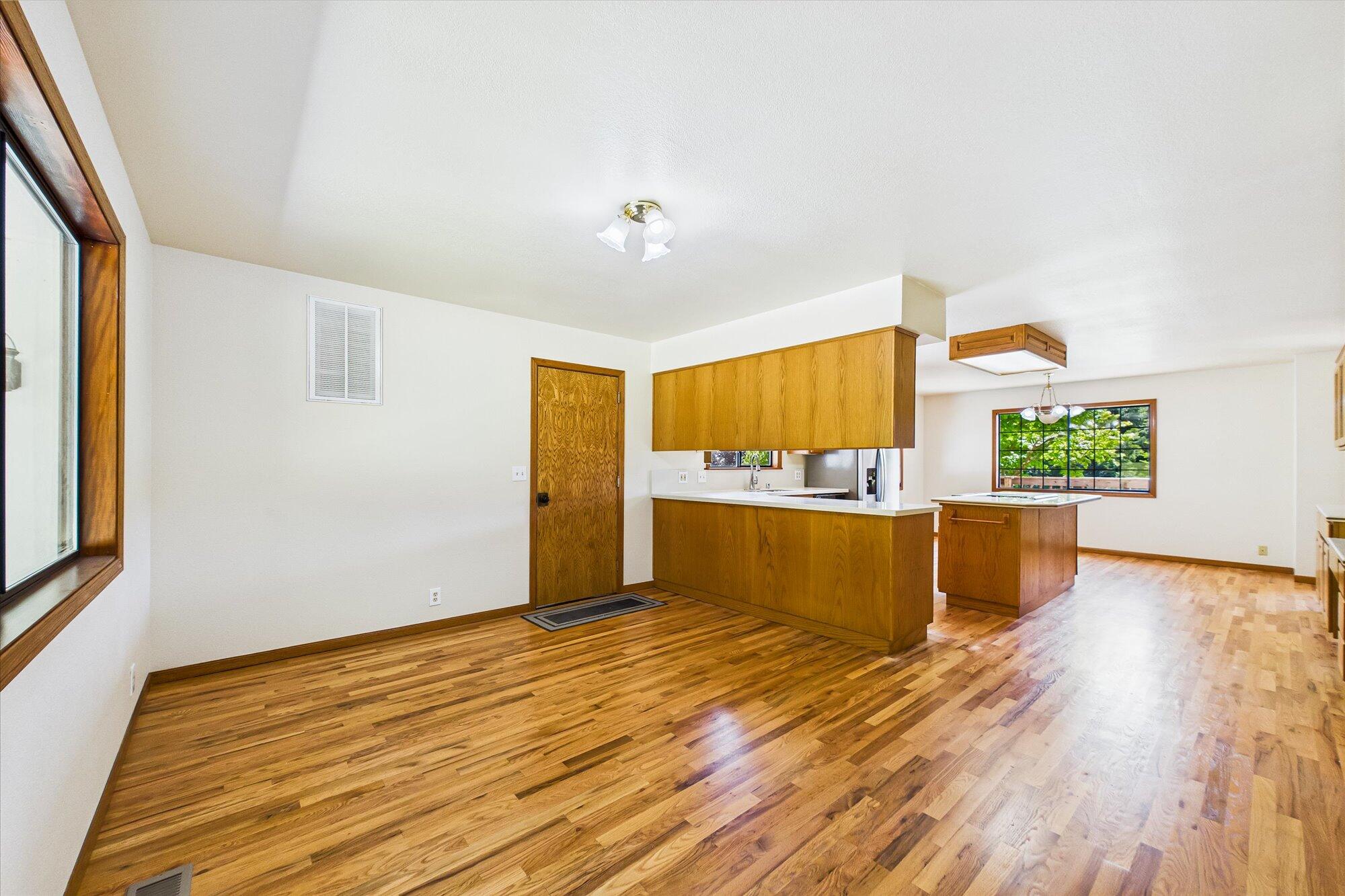2097 Wrigley Road Eureka, CA 95503 - Photo 20 of 61