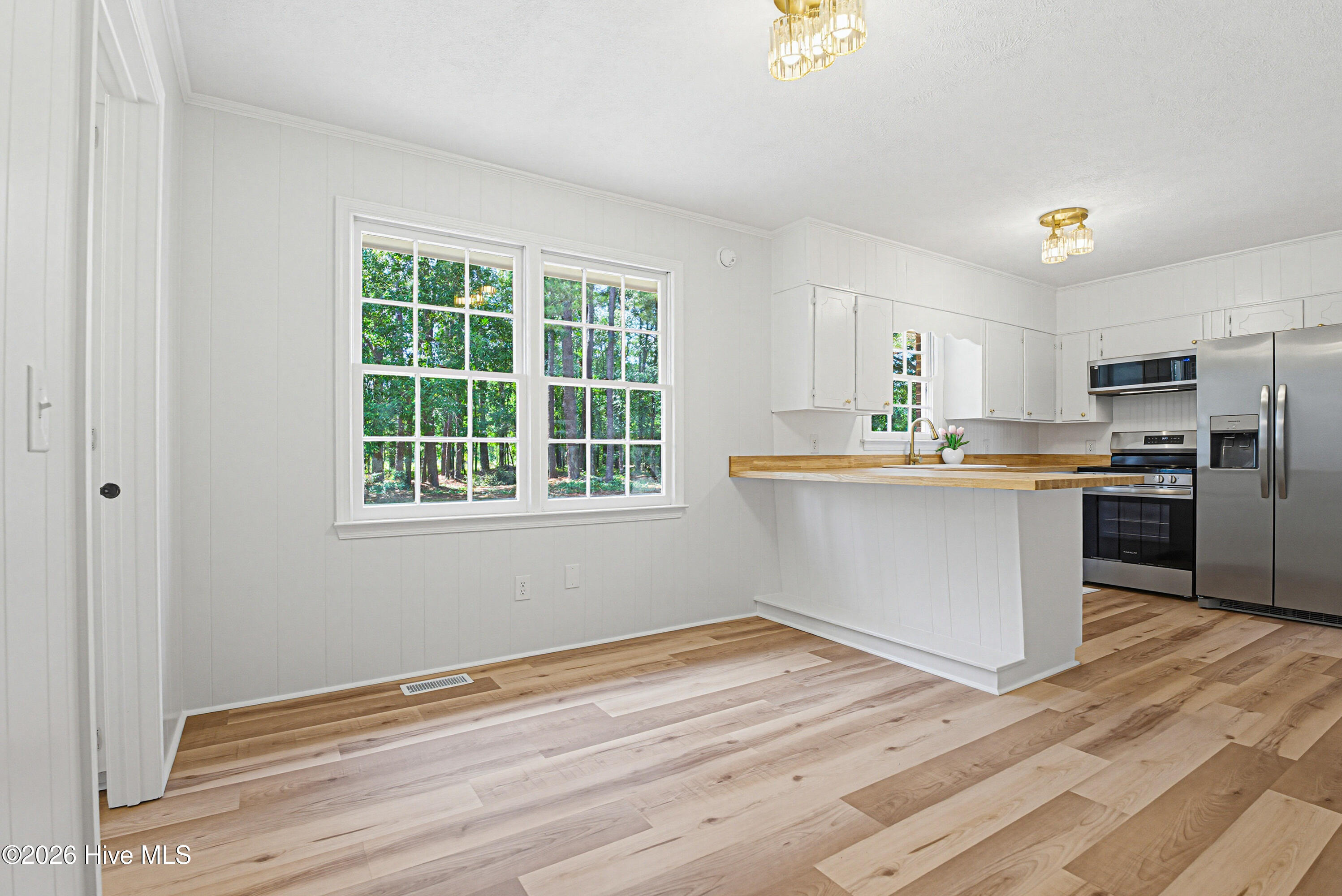 401 Macedonia Church Road Evergreen, NC 28438 - Photo 18 of 40 Dining/Kitchen View