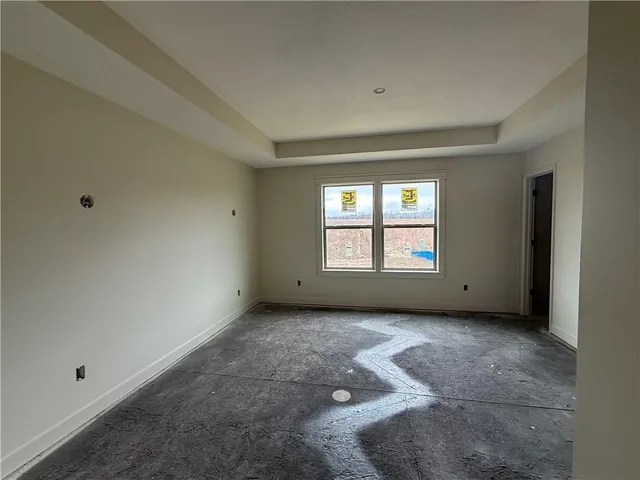 $420,000 | 701 Southeast 21st Street, Oak Grove, MO 64075