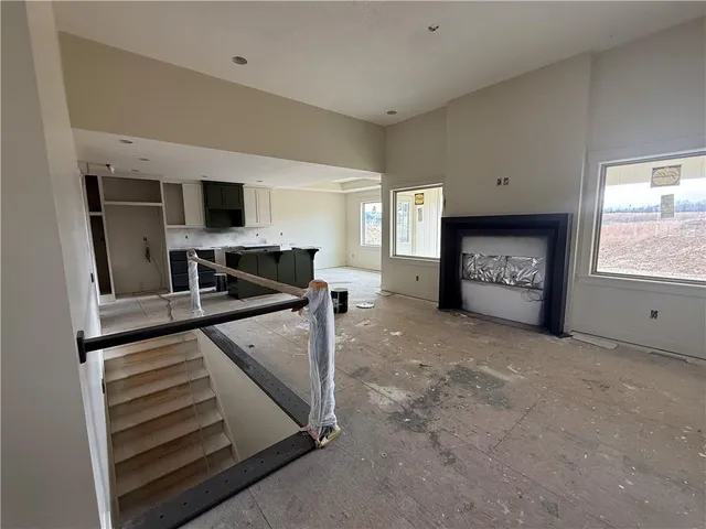 $420,000 | 701 Southeast 21st Street, Oak Grove, MO 64075