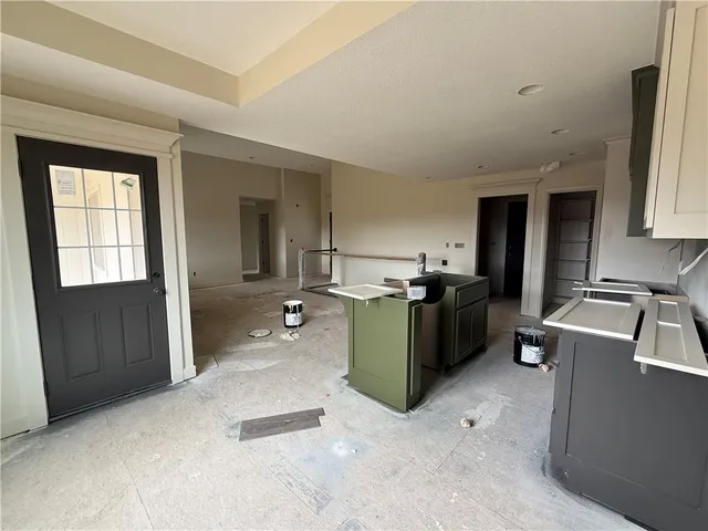 $420,000 | 701 Southeast 21st Street, Oak Grove, MO 64075