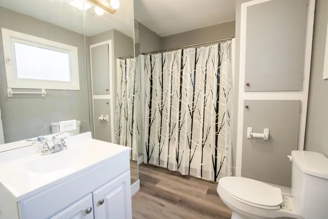 $132,500 | 409 West 5th Street, Newton, KS 67114