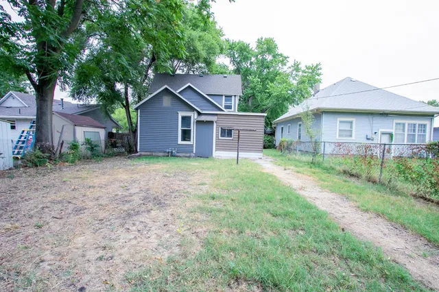 $132,500 | 409 West 5th Street, Newton, KS 67114