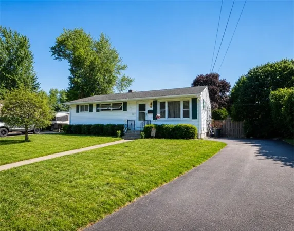 $349,999 | 58 Hoyt Street, Warwick, RI 02886