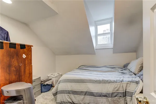 $2,650 | 23 Stockholm Street, Unit 2, Newport, RI 02840