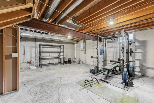 $369,000 | 708 Northeast 99th Street, Kansas City, MO 64155