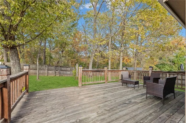 $369,000 | 708 Northeast 99th Street, Kansas City, MO 64155