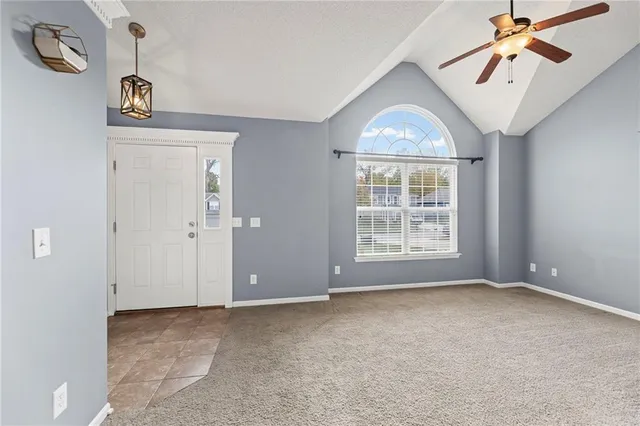 $369,000 | 708 Northeast 99th Street, Kansas City, MO 64155