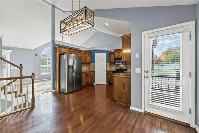 $369,000 | 708 Northeast 99th Street, Kansas City, MO 64155