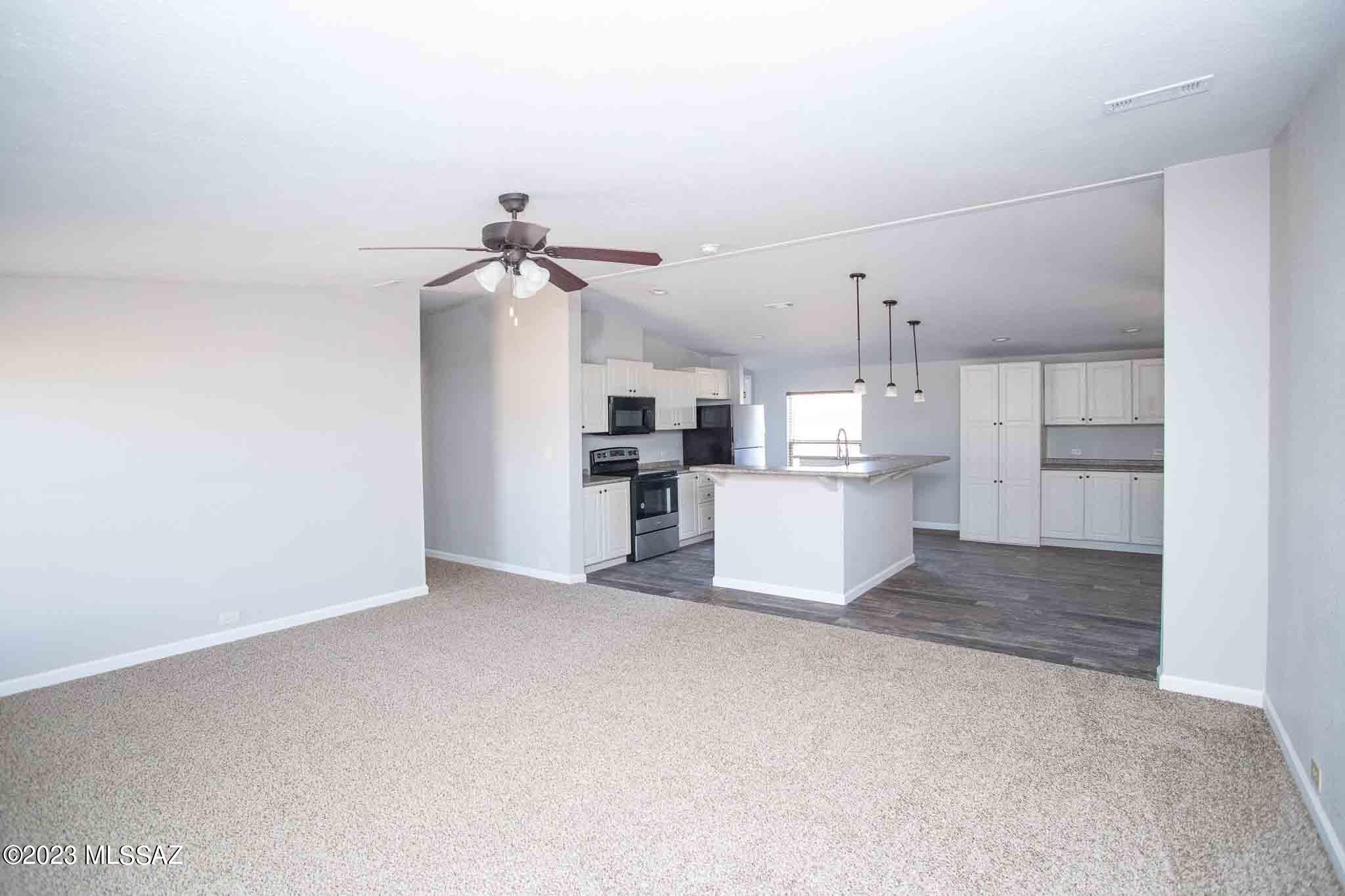 11028 West Massingale Road Tucson, AZ 85743 - Photo 3 of 26 Gallery Image 3