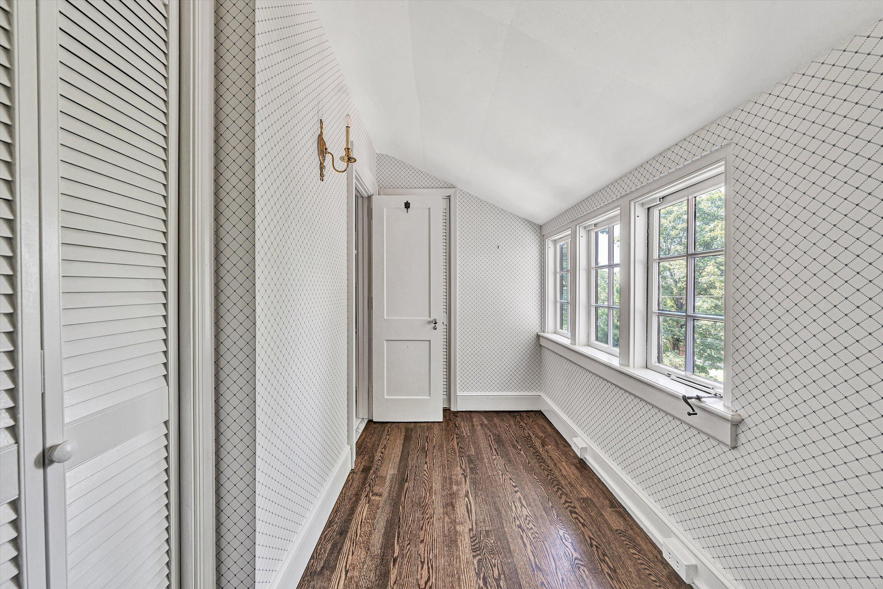 3625 Ridgewood Lane Southwest Roanoke, VA 24014 - Photo 36 of 82 37-DSC00498