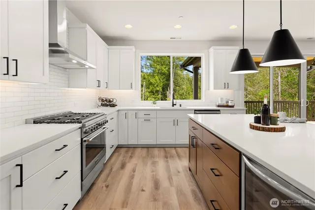 $1,229,950 | 21017 67th St Court East, Bonney Lake, WA 98391