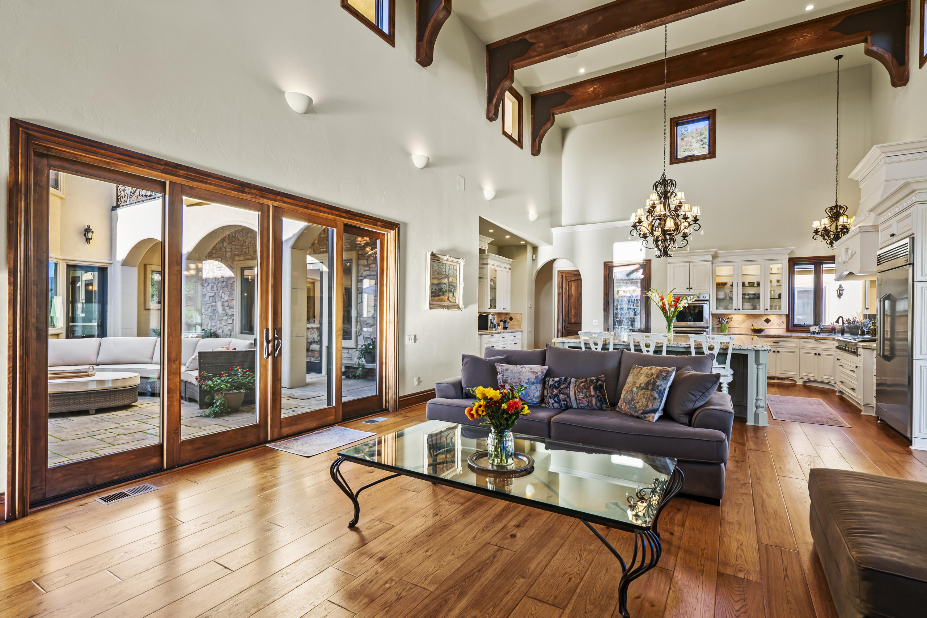 766 Meridian Road Eagle Point, OR 97524 - Photo 17 of 66 a living room with furniture and a large window