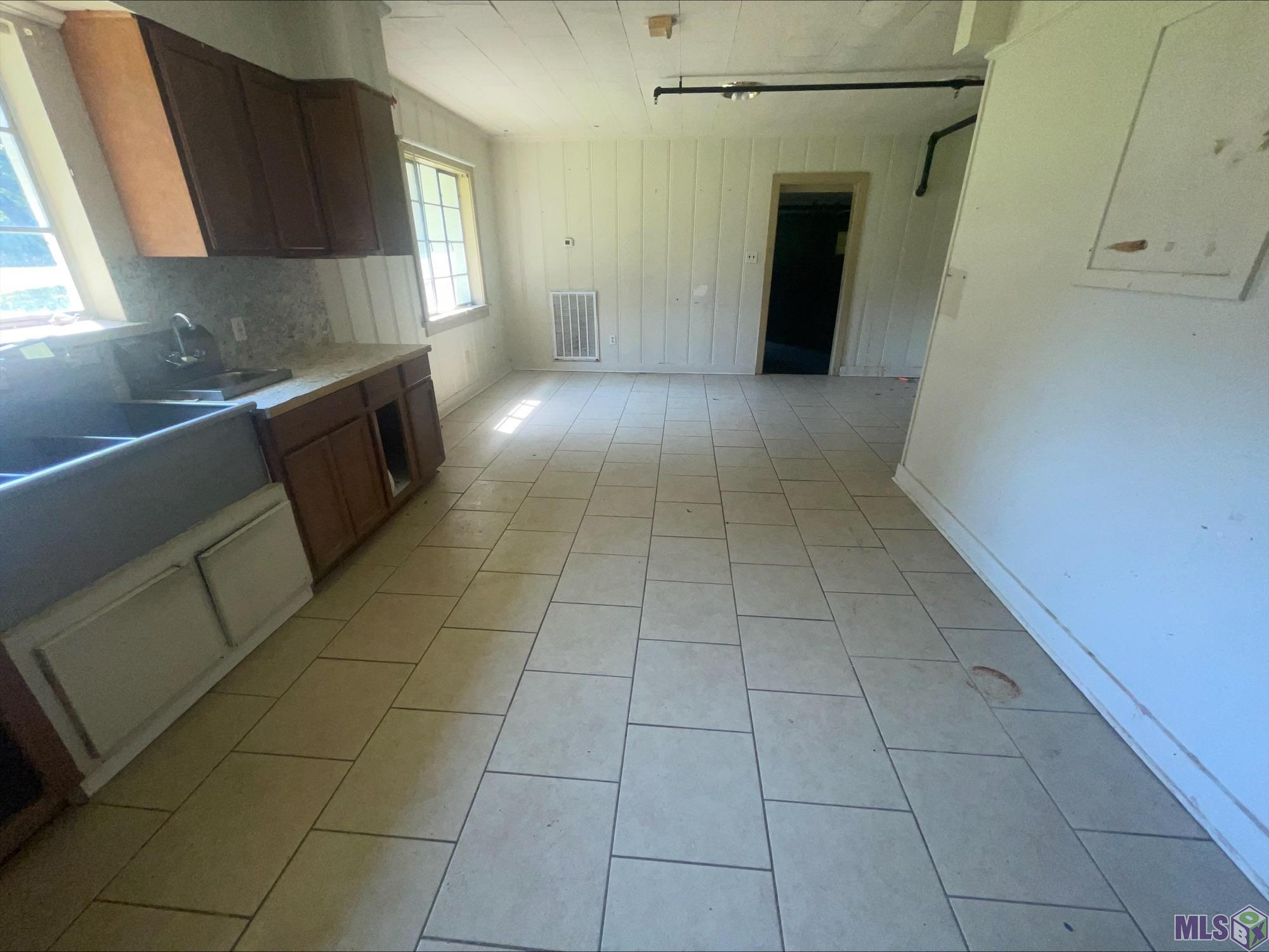 15085 Plank Road Baker, LA 70714 - Photo 4 of 26 Gallery Image 4