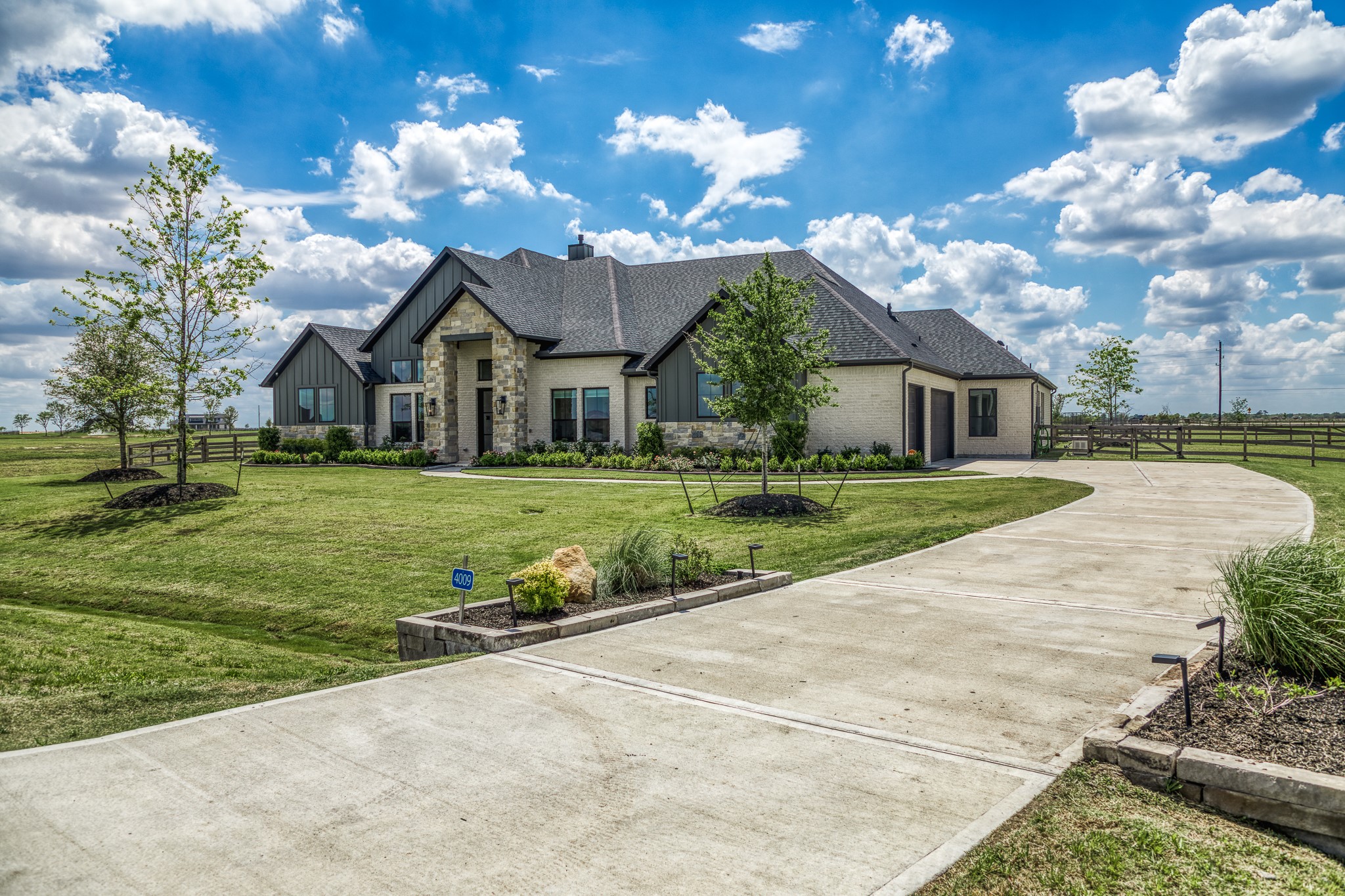 4009 Ranch Home Drive Waller, TX 77484 - Photo 4 of 49 a view of a house with a yard