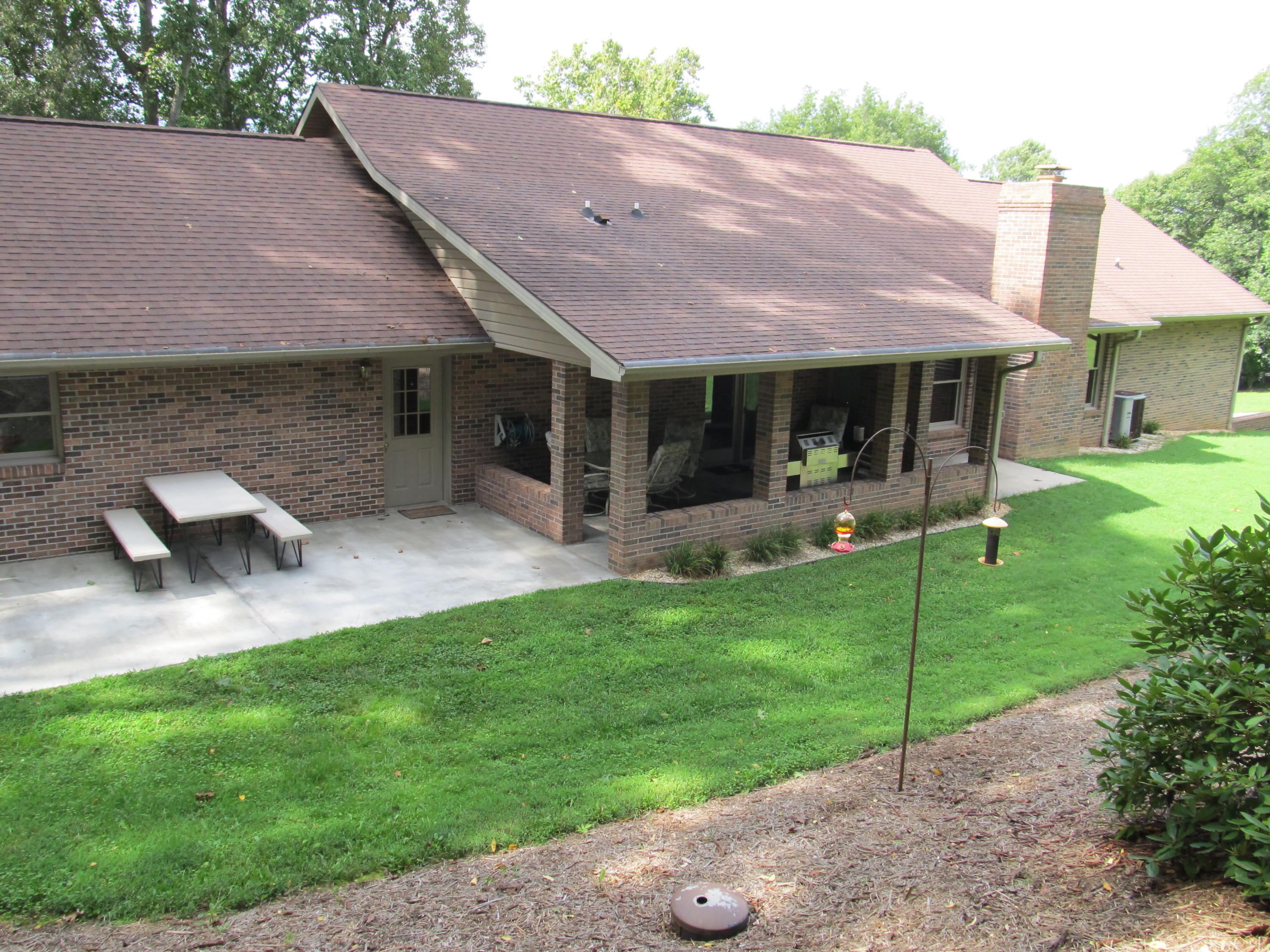 955 Weaver Branch Road Bluff City, TN 37618 - Photo 10 of 45 IMG_2773