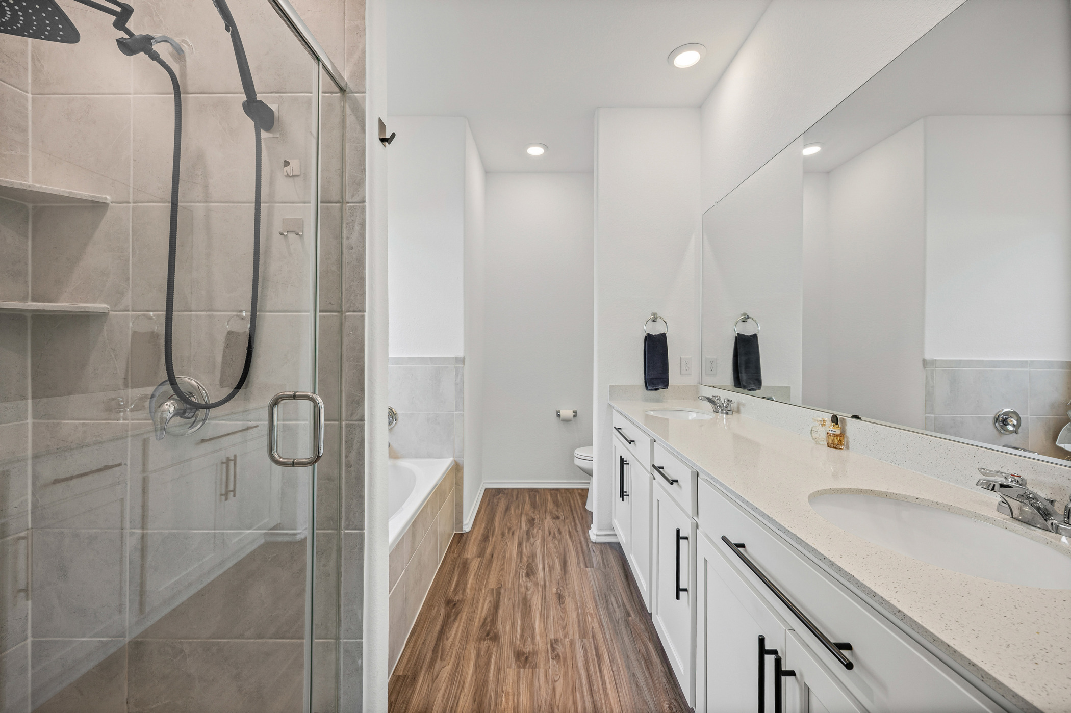 432 Clear Springs Road Georgetown, TX 78628 - Photo 9 of 35 Master bathroom, double vanity, a shower stall & a bathtub