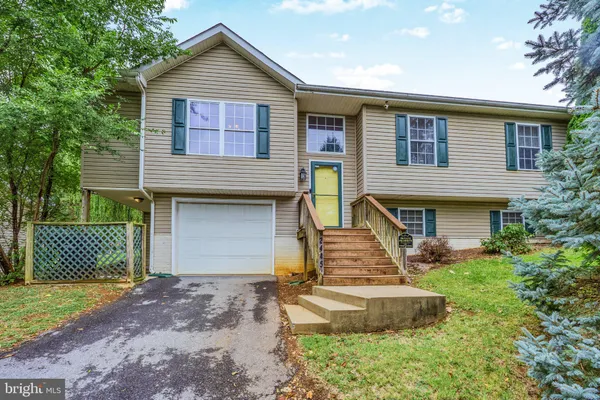$2,600 | 2445 Massanutten Terrace, Winchester, VA 22601