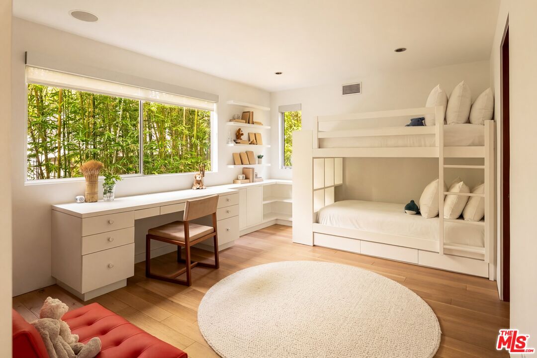 562 Stassi Lane Santa Monica, CA 90402 - Photo 17 of 21