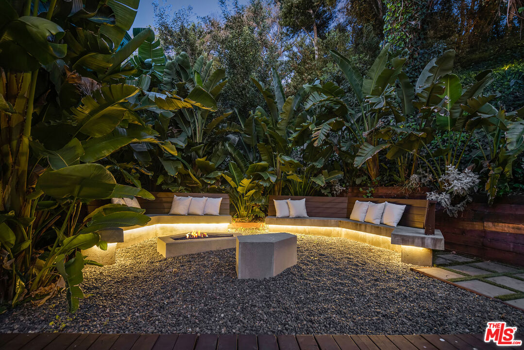 562 Stassi Lane Santa Monica, CA 90402 - Photo 20 of 21