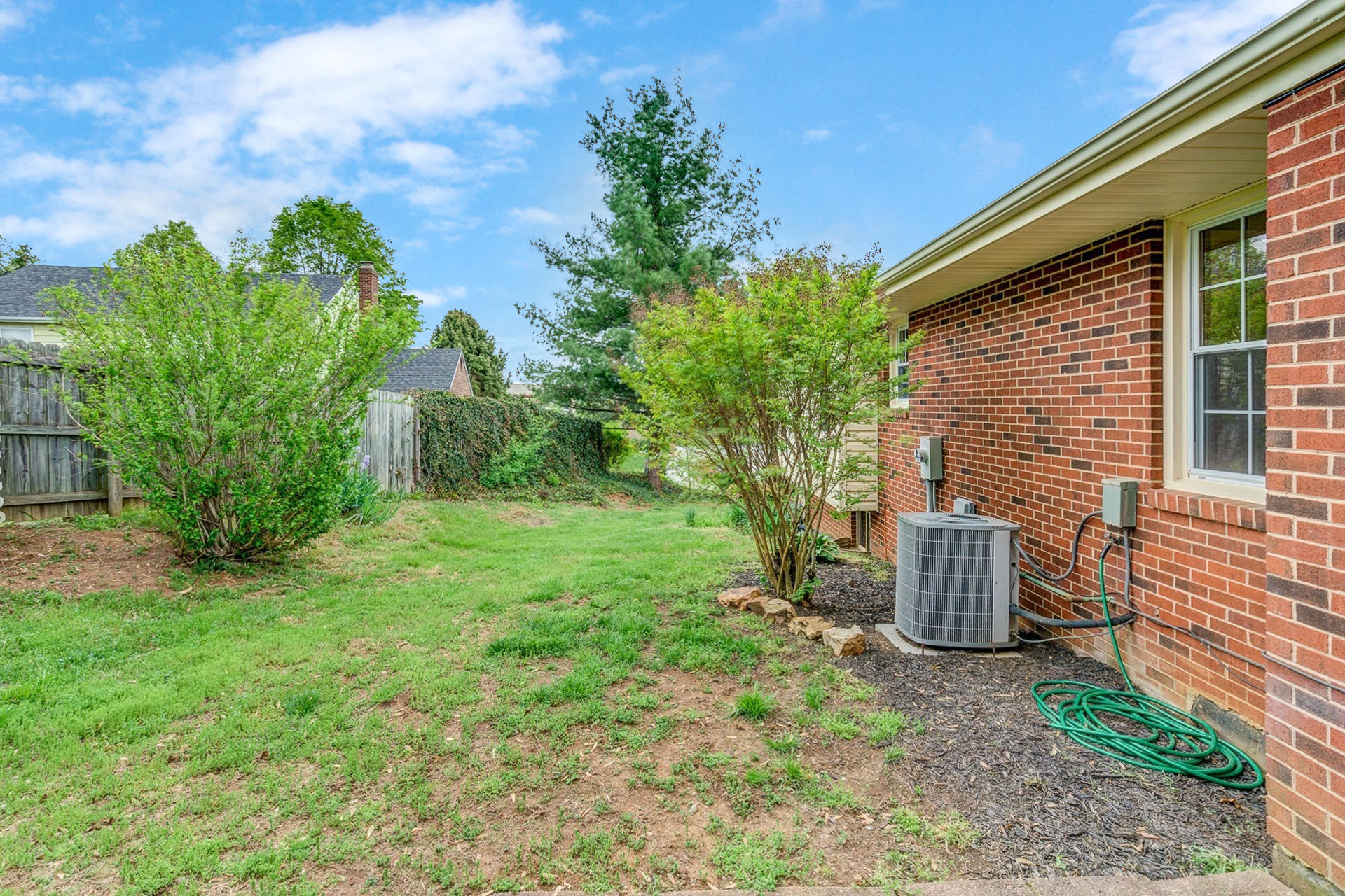 5215 Setter Road Roanoke, VA 24012 - Photo 26 of 31 027-310080-5215 Setter Road 27_7636018