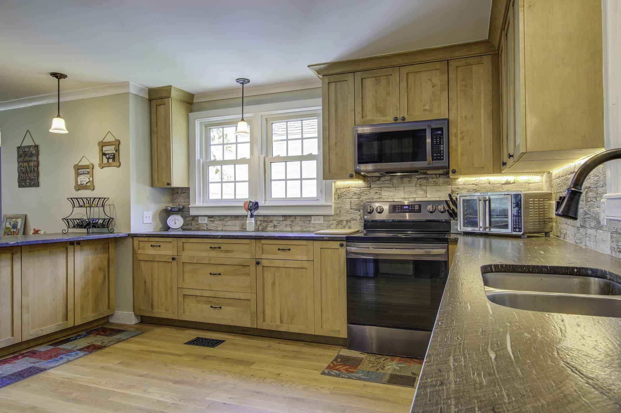 633 Country Club Road Andrews, SC 29510 - Photo 13 of 71 KItchen