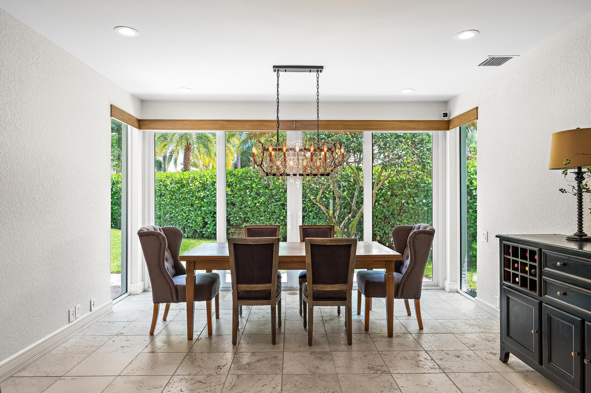 4501 Captains Way Jupiter, FL 33477 - Photo 12 of 34 Dining