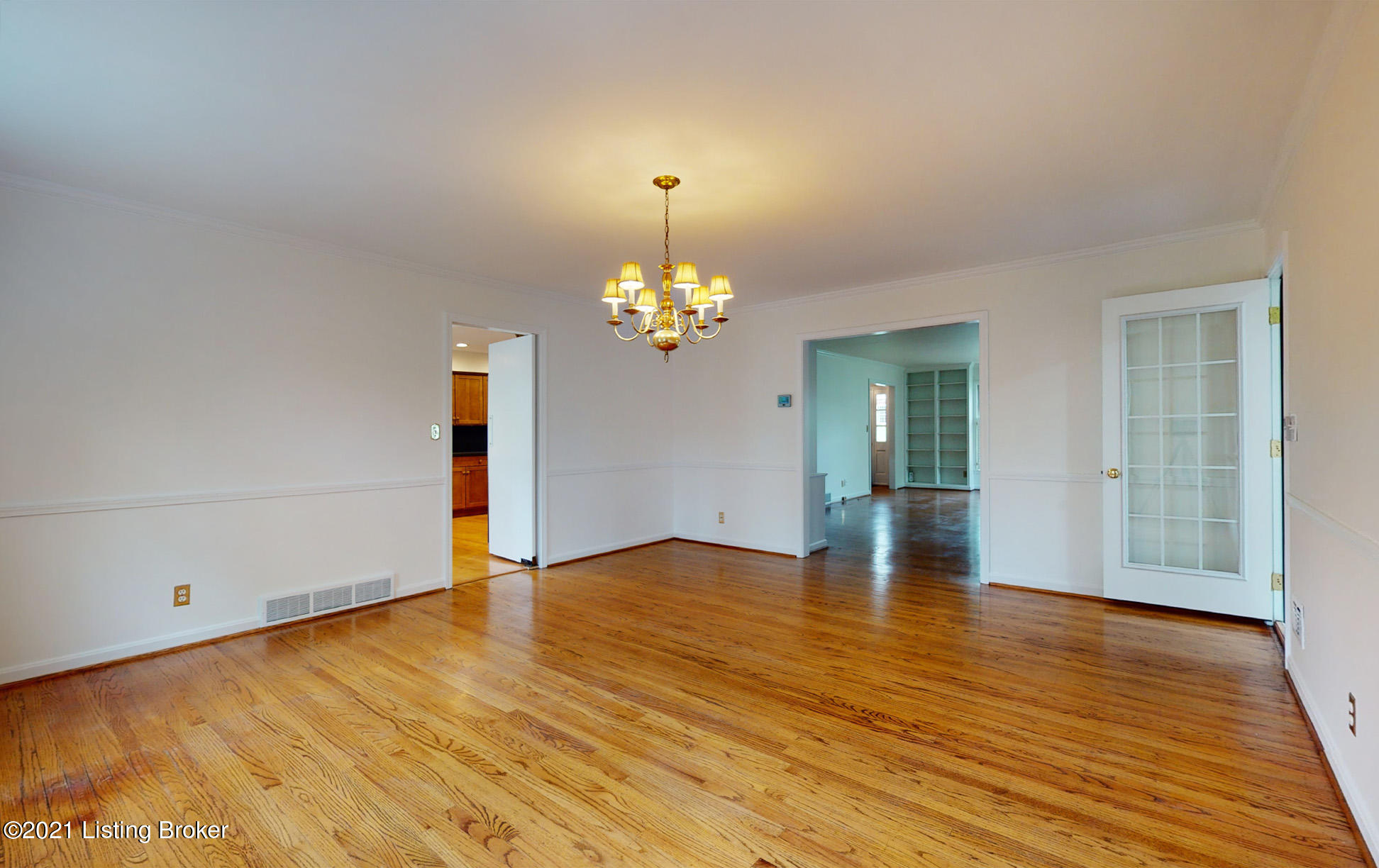 6004 Rodes Court Louisville, KY 40222 - Photo 11 of 60 6004-Rodes-Ct-20210419-014
