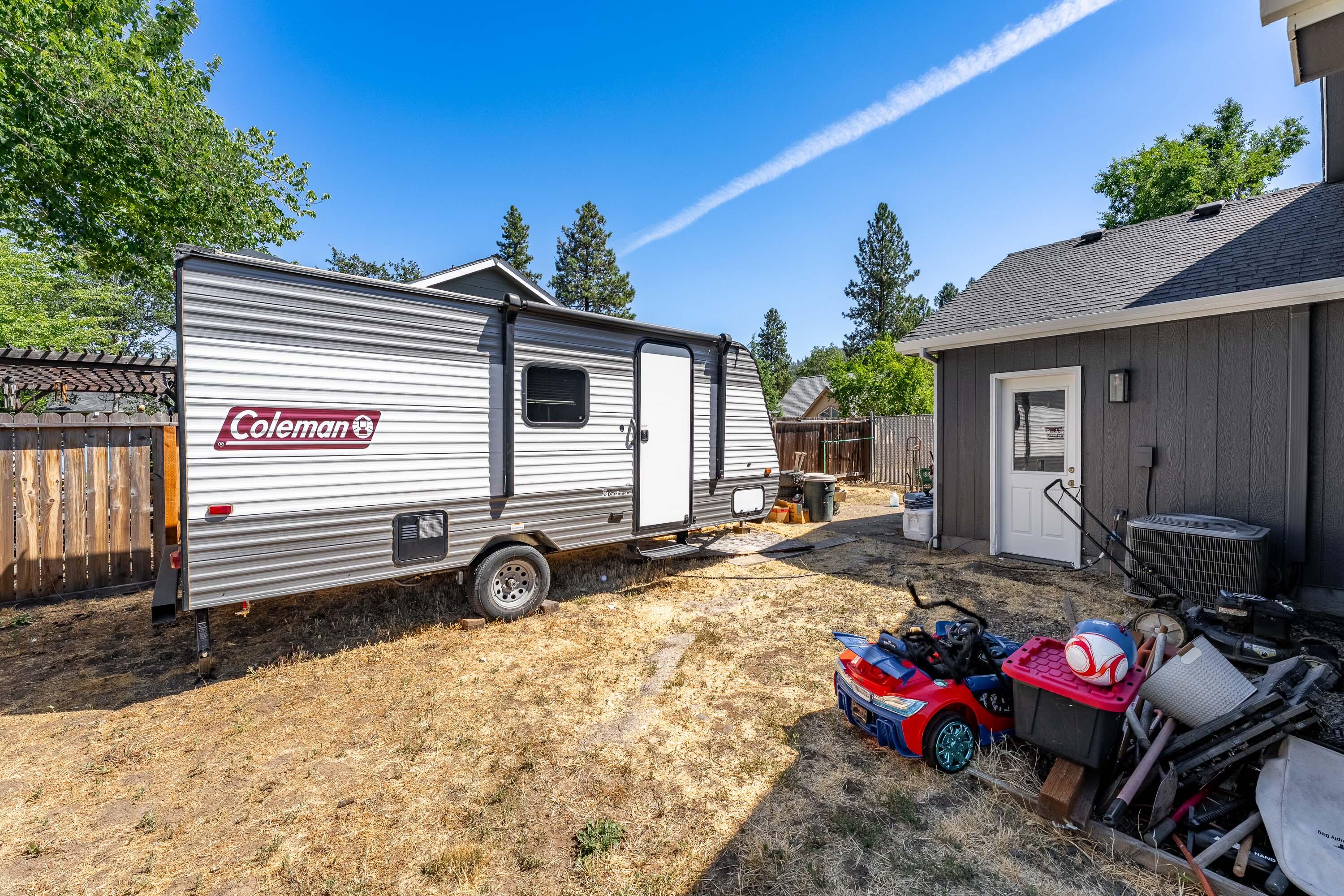 585 Alpine Street Shady Cove, OR 97539 - Photo 46 of 49 EXT (18 of 21)