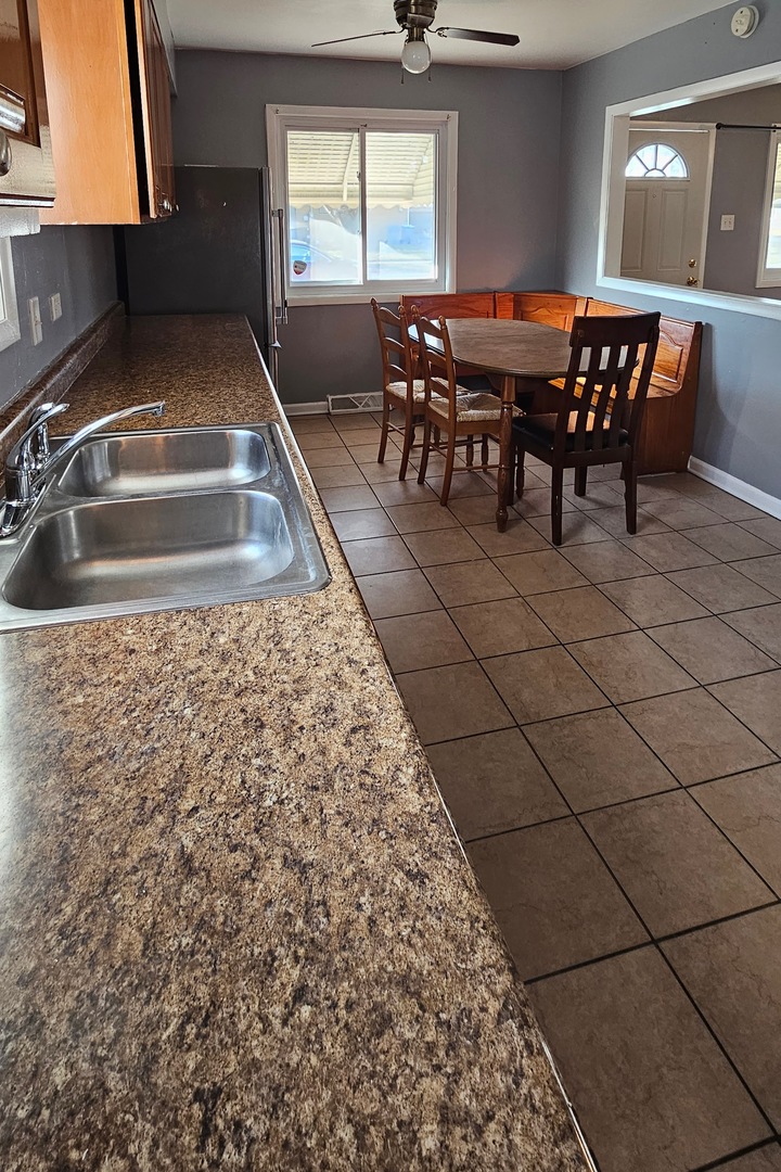 1269 Arthur Street Calumet City, IL 60409 - Photo 6 of 16