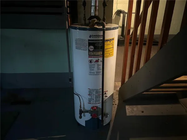 $139,999 | 49 Haywood Street, West Middlesex, PA 16159