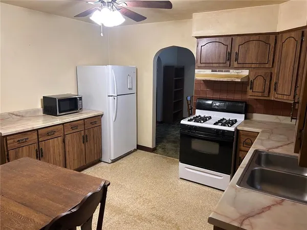 $139,999 | 49 Haywood Street, West Middlesex, PA 16159