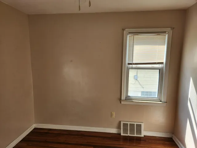 $179,000 | 4489 Westpoint Street, Dearborn Heights, MI 48125