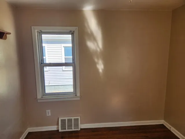 $179,000 | 4489 Westpoint Street, Dearborn Heights, MI 48125