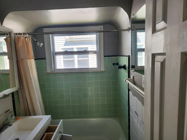 $179,000 | 4489 Westpoint Street, Dearborn Heights, MI 48125