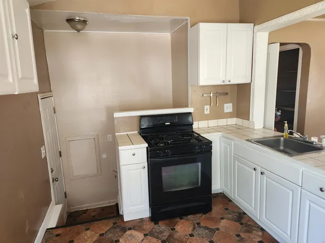 $179,000 | 4489 Westpoint Street, Dearborn Heights, MI 48125