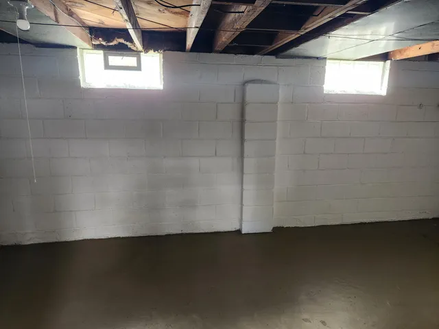 $179,000 | 4489 Westpoint Street, Dearborn Heights, MI 48125