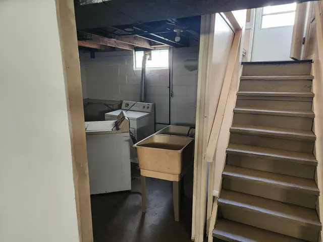 $179,000 | 4489 Westpoint Street, Dearborn Heights, MI 48125