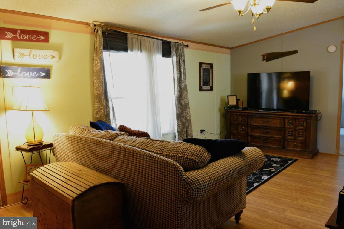 137 Weidler Lane Lititz, PA 17543 - Photo 5 of 15
