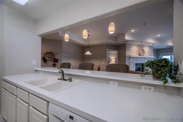 $329,900 | 214 Emerald Bay Drive, Unit 3A, Lake Ozark, MO 65049