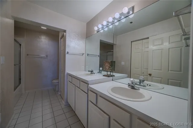 $359,900 | 214 Emerald Bay Drive, Unit 3A, Lake Ozark, MO 65049