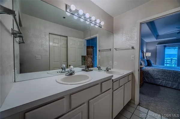 $329,900 | 214 Emerald Bay Drive, Unit 3A, Lake Ozark, MO 65049