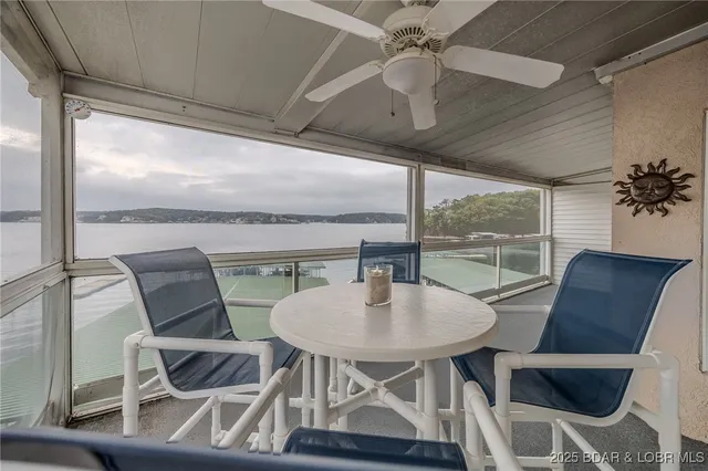 $359,900 | 214 Emerald Bay Drive, Unit 3A, Lake Ozark, MO 65049
